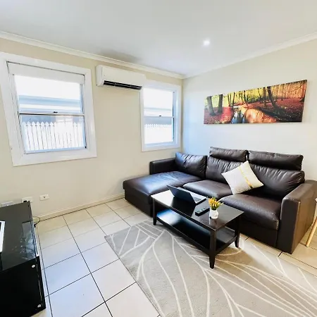 Boutique With Garage Apartment *