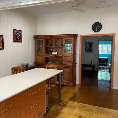 Villa Authentic Queenslander In The Heart Of