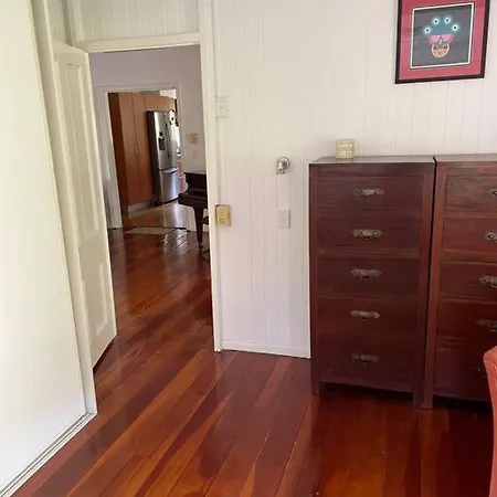 Authentic Queenslander In The Heart Of Villa Brisbane