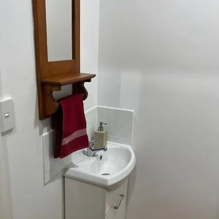 Authentic Queenslander In The Heart Of * Brisbane