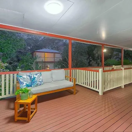 Authentic Queenslander In The Heart Of Brisbane