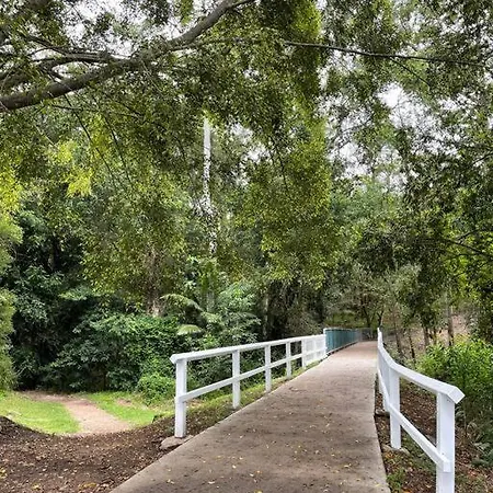 Authentic Queenslander In The Heart Of Villa *