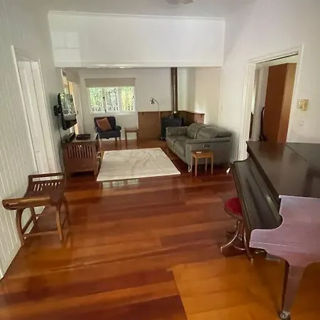 Villa Authentic Queenslander In The Heart Of