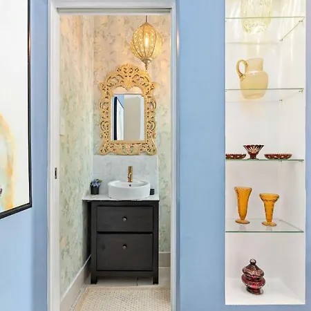 Spaciously Eclectic 2-bed Townhouse * Brisbane