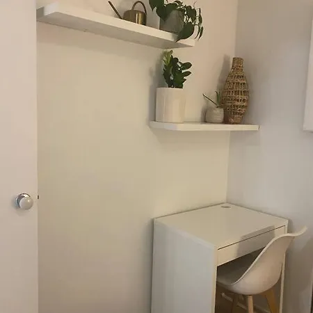 Oasis In Cbd With Free Secured Parking Apartment Brisbane