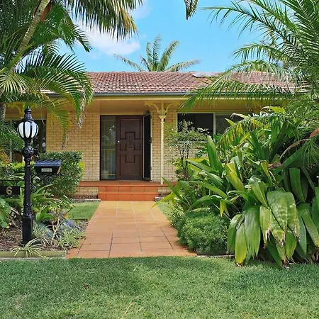 Villa Bali Style Designer's House In Location *