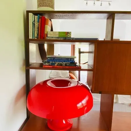 Cosy Mid-century Cabin By The Golf Course. *