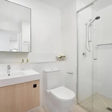 Newstead Ideally Located 2bed 2bath Free Parking In Heart Of Everything Brisbane