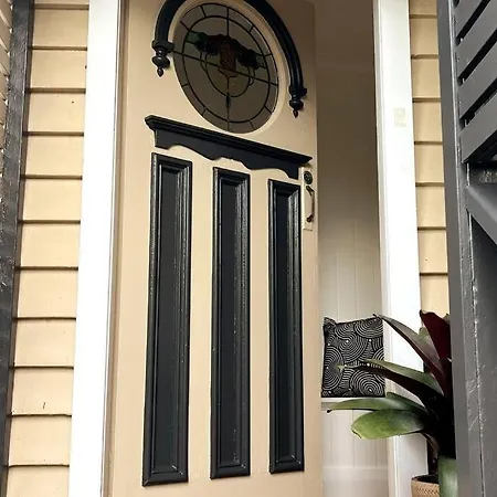 Charming 5br Family W/pool 10min From Airport * Brisbane