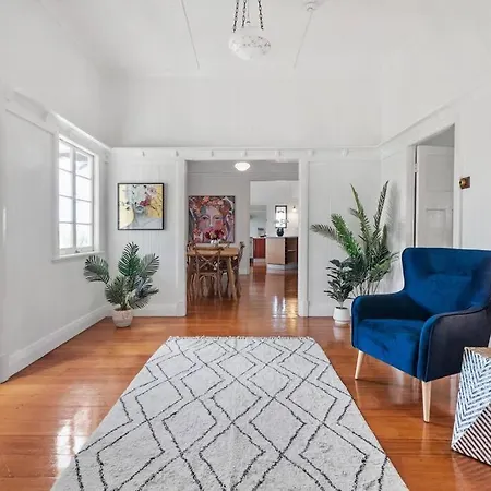 Charming 5br Family W/pool 10min From Airport Holiday home *