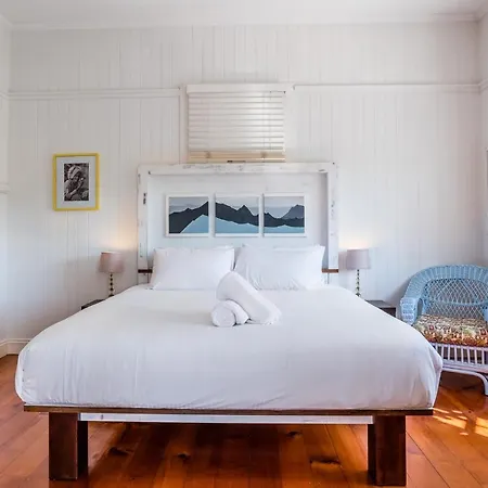 Villa Bright And Airy Queenslander With Views *
