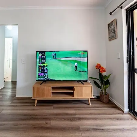 Relax In 2b2b Chateau Near Uq With Parking+balcony *
