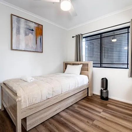 Apartment Relax In 2b2b Chateau Near Uq With Parking+balcony Brisbane