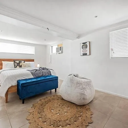 Charming 5br Family W/pool 10min From Airport Holiday home Brisbane