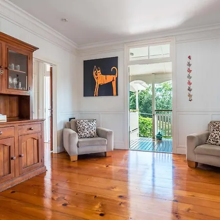 Villa Bright And Airy Queenslander With Views *