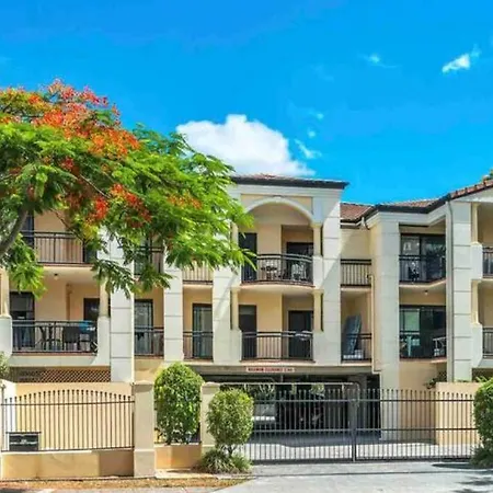 Apartment Relax In 2b2b Chateau Near Uq With Parking+balcony Brisbane