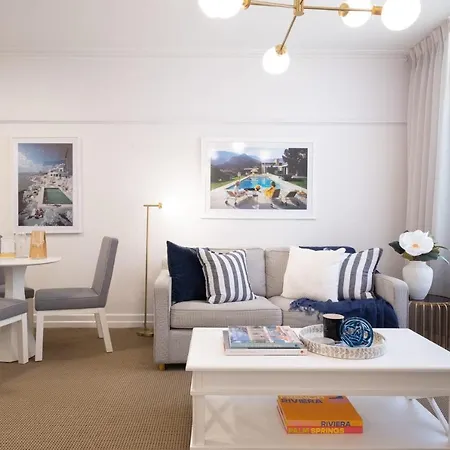 St Barts Hotel Brisbane