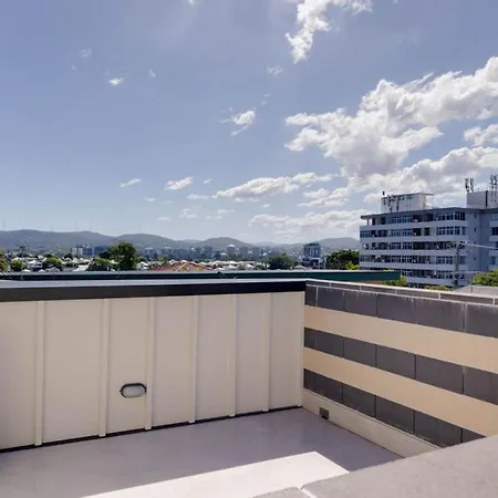Apartment New 3bed Highgate Hill