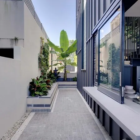 New 3bed Highgate Hill Apartment