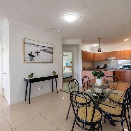 Luxurious 2-bedroom Space With Private Parking Apartment *