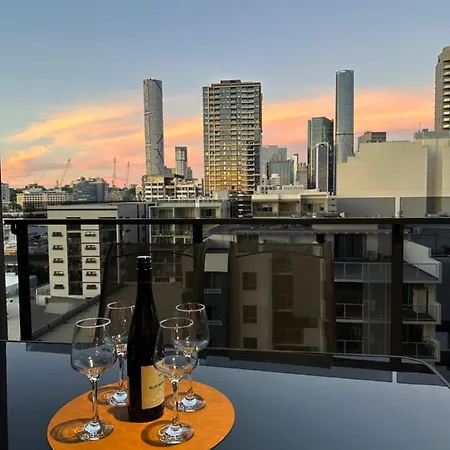 Apartment Inner Free Parking Indoor& Great Location&view&prem Netflix