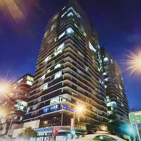 Inner Free Parking Indoor& Great Location&view&prem Netflix * Brisbane