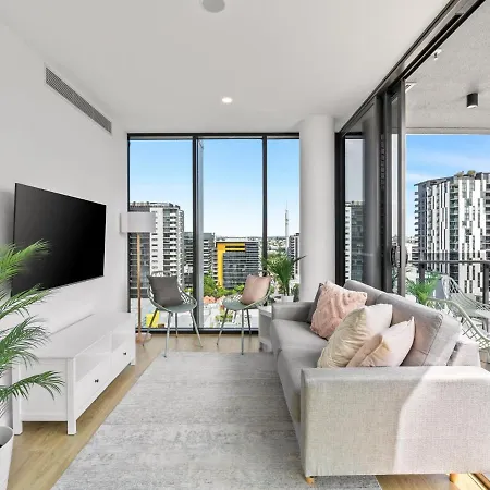 Stunning View Brand New 2br Apartment Brisbane