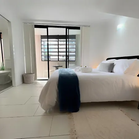 Stylish W/ Free Access To Park & Pool * Brisbane