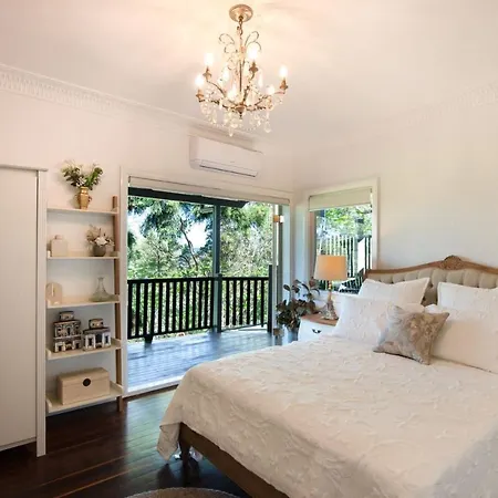 Villa Willow Luxury Retreat: Pool Jacuzzi, Sauna *
