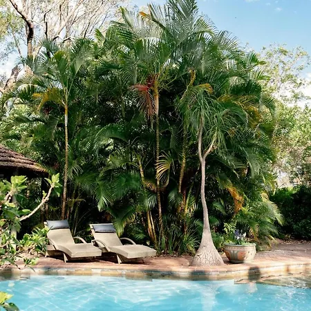 Willow Luxury Retreat: Pool Jacuzzi, Sauna