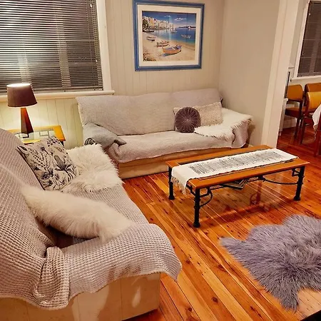 The Wavell Apartment *