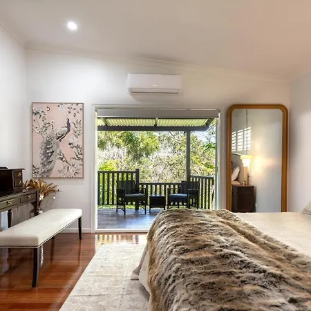 Willow Luxury Retreat: Pool Jacuzzi, Sauna Villa Brisbane