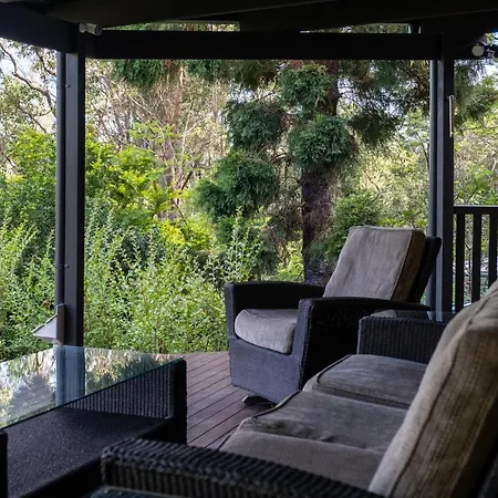 Villa Willow Luxury Retreat: Pool Jacuzzi, Sauna Brisbane