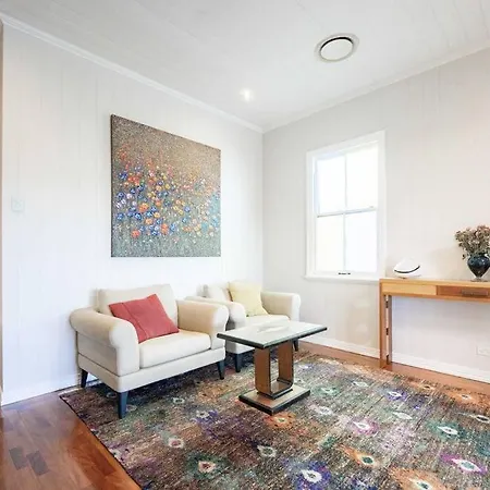 West End Luxury 5b3b W Parking And Pod Music System M9 Brisbane