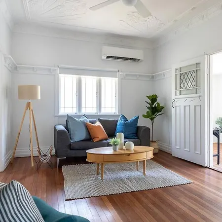 Pet Friendly Family 3km To Cbd Holiday home *