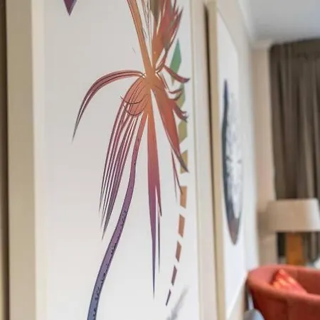 Stunning 1b1b River View Apt W Parking + Wifi * Brisbane