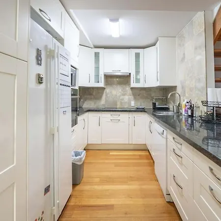 Apartment Duplex 2beds 2baths Fortitude Valley W Parking Pool Walk To Everything Brisbane