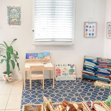 Tranquil 3 Beds 1 Study 2 Baths Family W Parking Nr Cbd Holiday home Brisbane