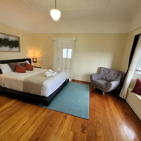 Spacious Close To Cbd And Airport Holiday home Brisbane