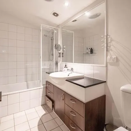 Apartment Duplex 2beds 2baths Fortitude Valley W Parking Pool Walk To Everything *