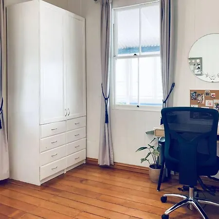 Holiday home Tranquil 3 Beds 1 Study 2 Baths Family W Parking Nr Cbd Brisbane