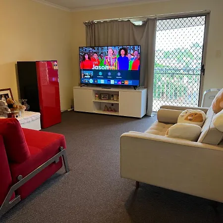 Homestay Sharing With Owner Furnished With Own Bathroom And Wifi Brisbane