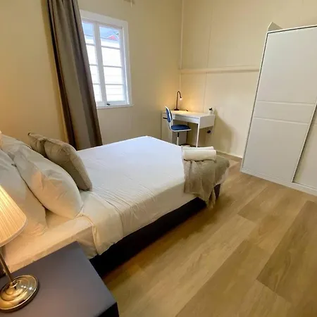 New! Modern 10mins To Cbd 3 Beds + Parking *