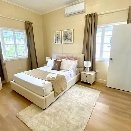 New! Modern 10mins To Cbd 3 Beds + Parking Holiday home *