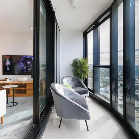 Luxurious 3 Bed Fortitude Valley Penthouse Retreat Brisbane
