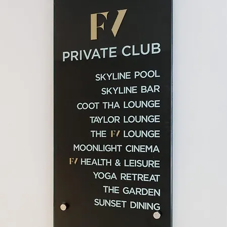 Luxurious 3 Bed Fortitude Valley Penthouse Retreat