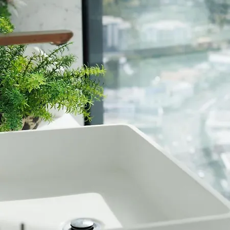 Luxurious 3 Bed Fortitude Valley Penthouse Retreat *