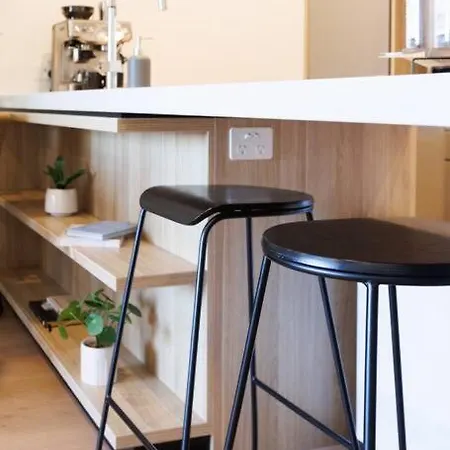 Luxurious 2 Bed Scape Retreat With Rooftop * Brisbane