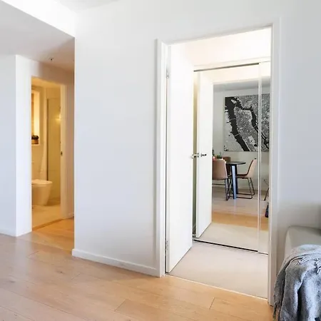 Luxurious 2 Bed Scape Retreat With Rooftop * Brisbane