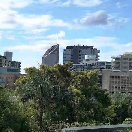 Spacious, Private And Superbly Located Brisbane